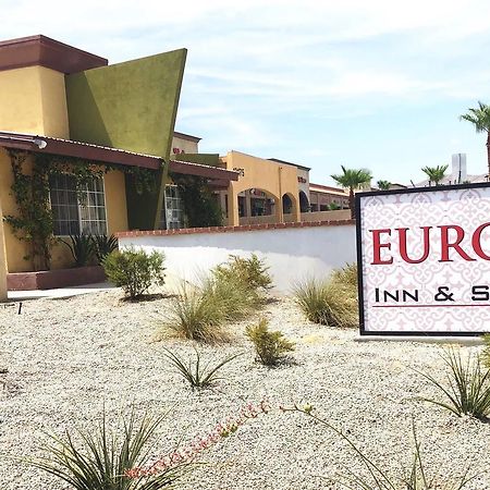 Europa Inn & Suites เดเซิร์ทฮอตสปริงส์ ภายนอก รูปภาพ
